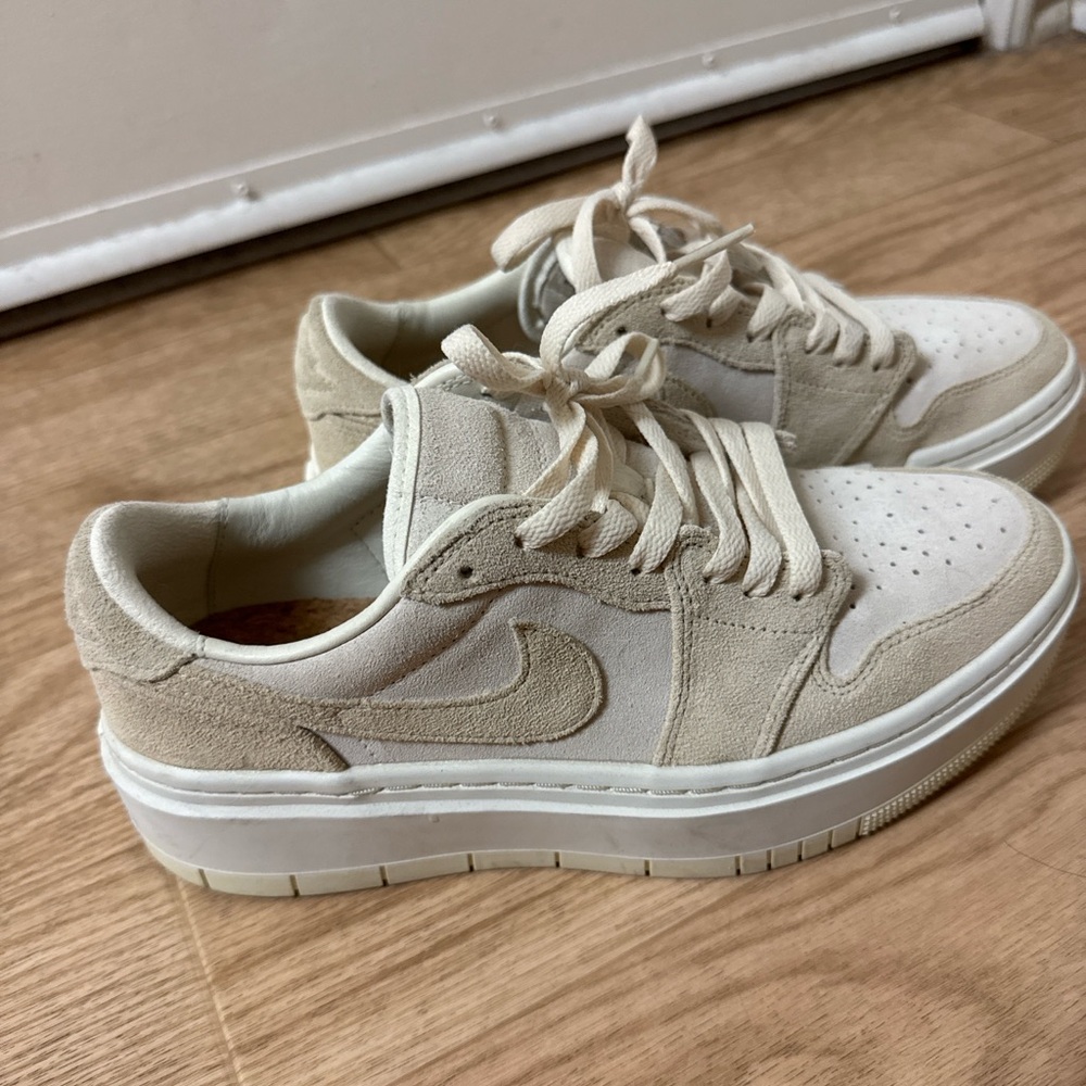 Nike Air Force Women's Size 9 Sneakers